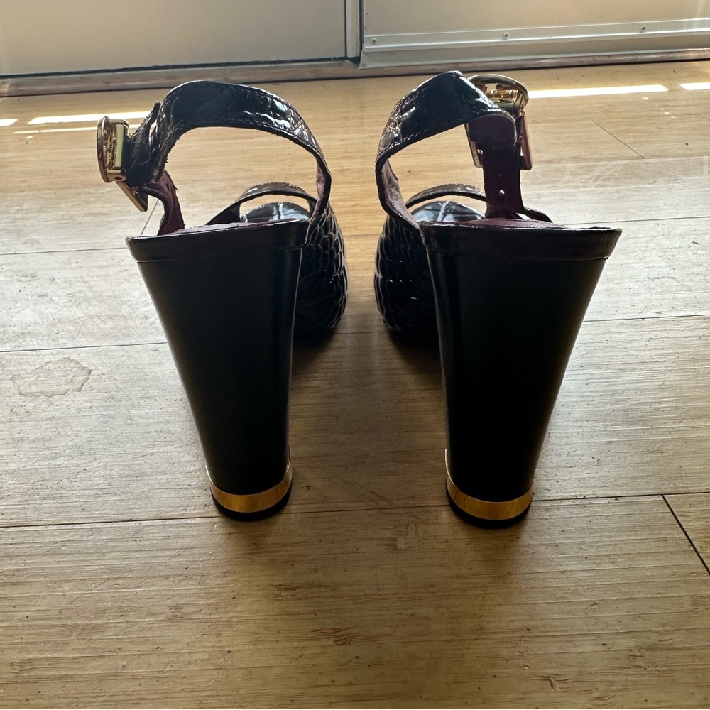 Tory Burch Allison Crocs Burgundy Patent Leather platform pumps. Sz 9.5 - Picture 7 of 9